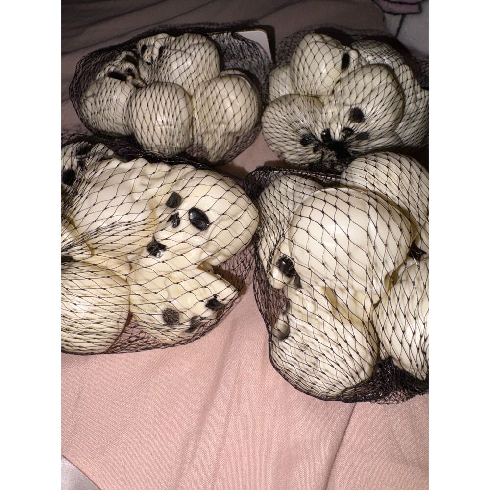 Seasonal Skulls 8-Piece Bags (Set of 5)
